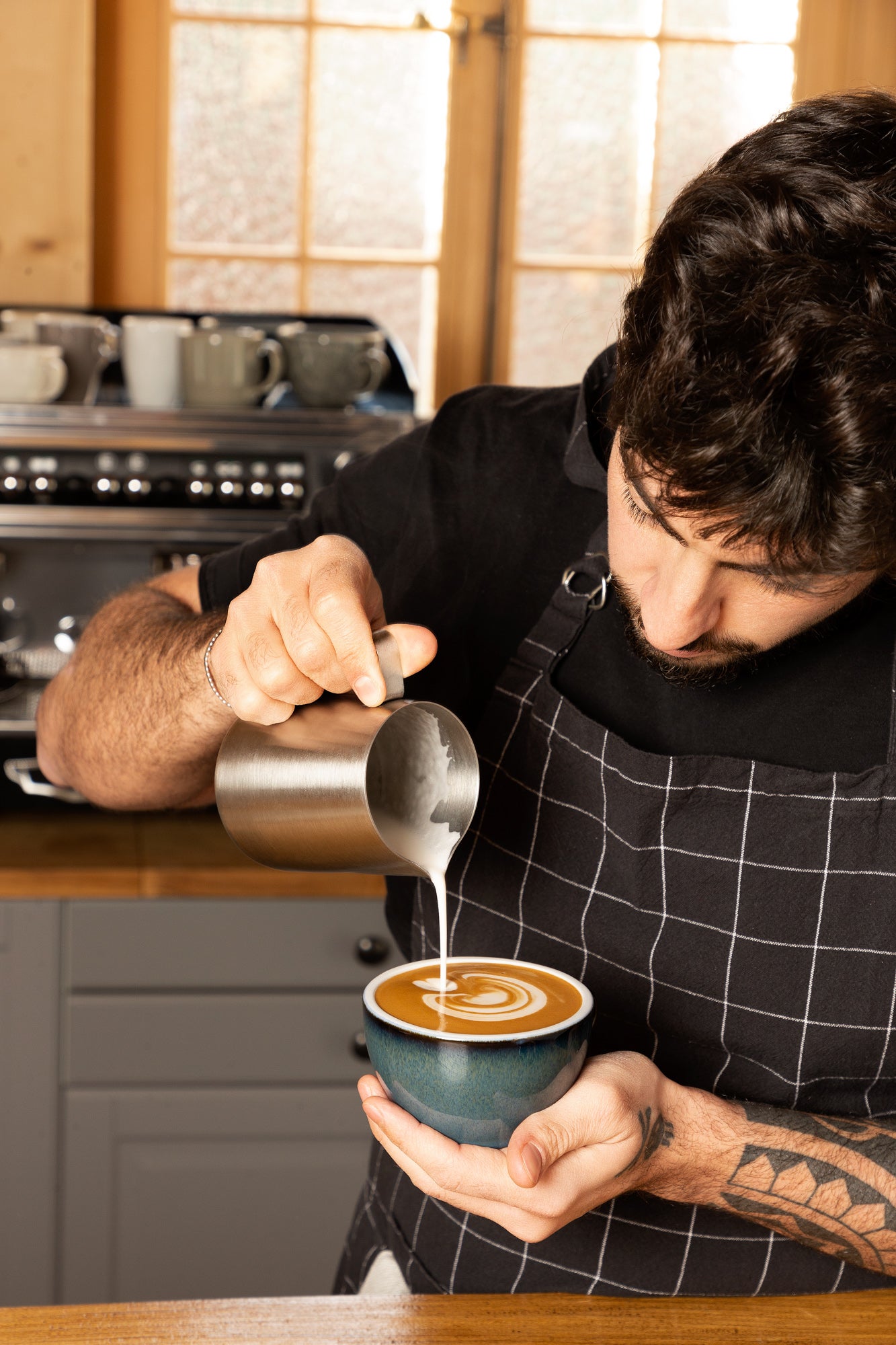 De ce iubim cafeaua?