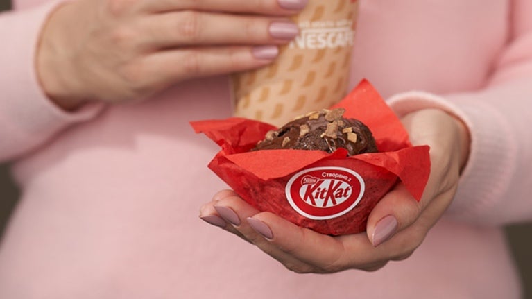 NestleProf-KitKatCake