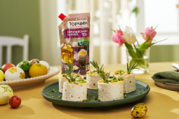 Рулет з лаваша з крабовими паличками​